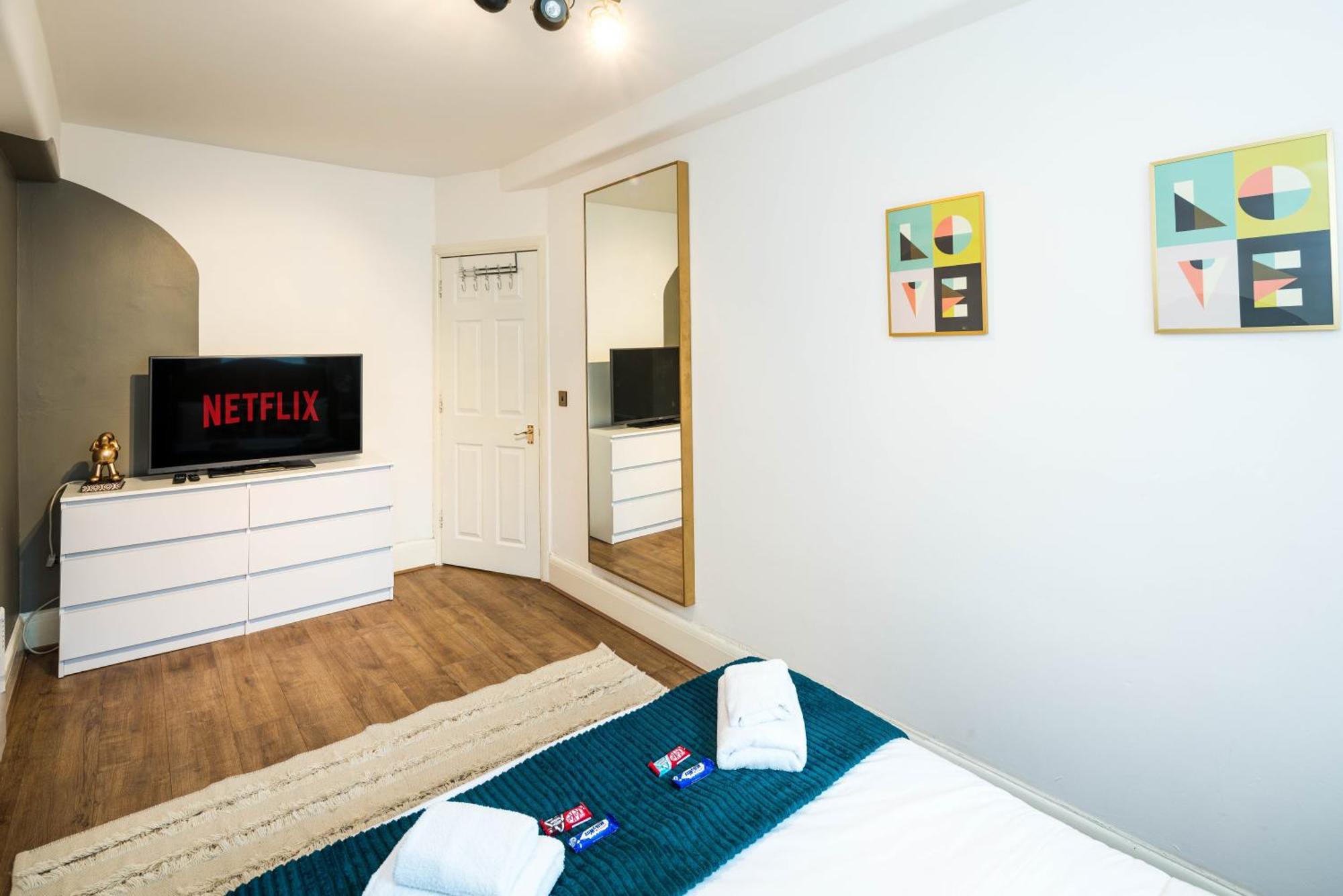 Charming Spacious 2Br Flat Near Station Plus Parking London Exterior photo